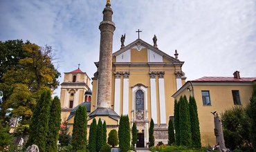 kafedralnyi-kostel-sv.-apostoliv-petra-i-pavla
